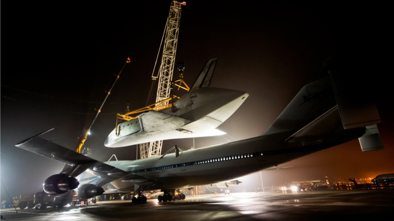 Illustration for article titled How They Carefully Lift The Space Shuttle